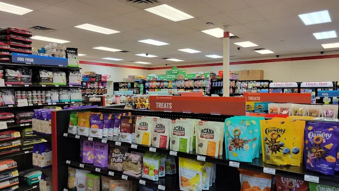 Chuck & Don's Pet Food & Supplies Picture 3