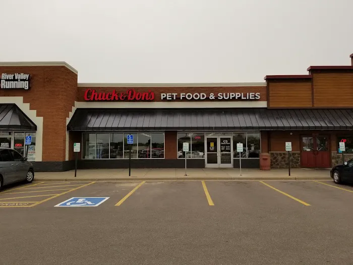 Chuck & Don's Pet Food & Supplies Picture 1