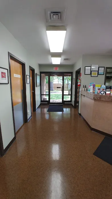 Newington Veterinary Clinic Picture 5