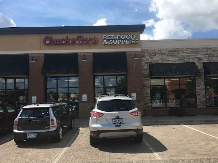Chuck & Don's Pet Food & Supplies Picture 5