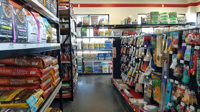 Chuck & Don's Pet Food & Supplies Picture 3