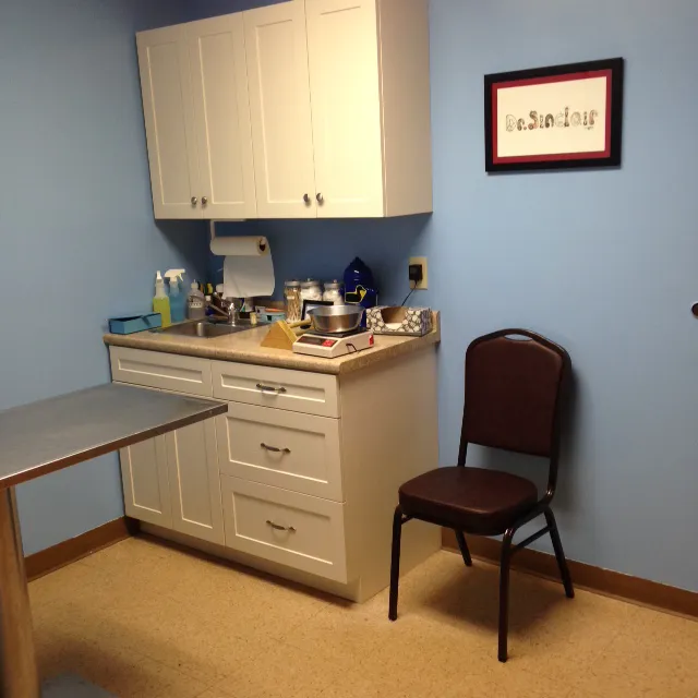 Kensington Bird & Animal Hospital Picture 3