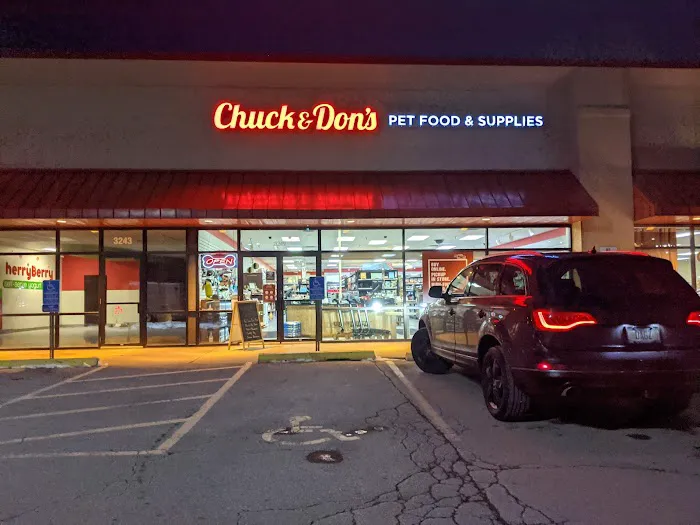 Chuck & Don's Pet Food & Supplies Picture 3