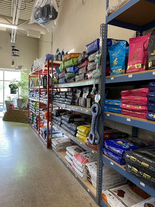 Uncle Earl's Pet Center Picture 7