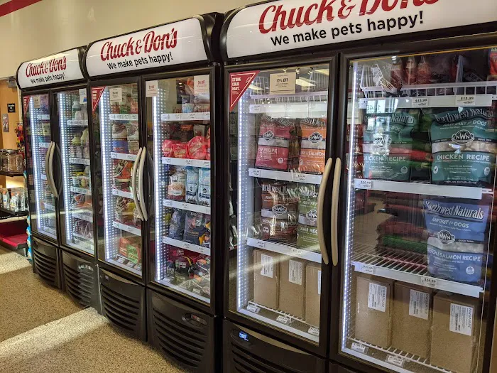 Chuck & Don's Pet Food & Supplies Picture 9