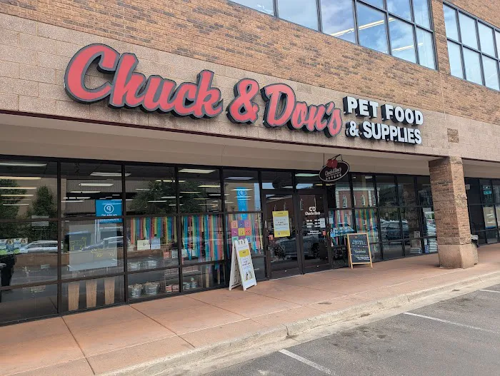 Chuck & Don's Pet Food & Supplies Picture 8