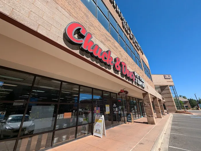 Chuck & Don's Pet Food & Supplies Picture 3