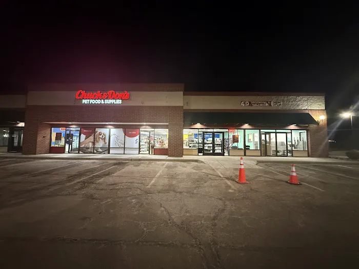 Chuck & Don's Pet Food & Supplies Picture 1