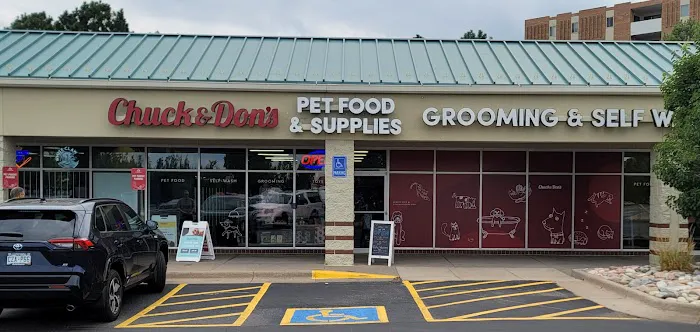 Chuck & Don's Pet Food & Supplies Picture 2