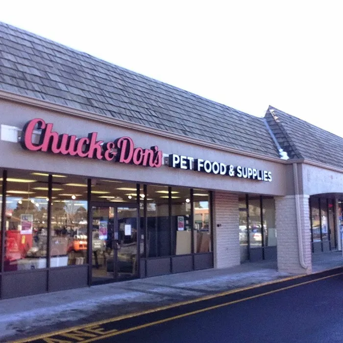 Chuck & Don's Pet Food & Supplies Picture 9