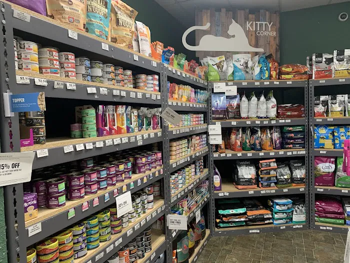 Chuck & Don's Pet Food & Supplies Picture 7