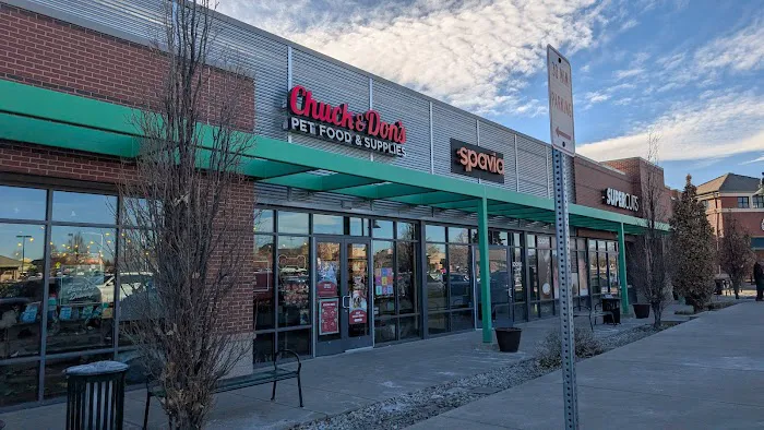 Chuck & Don's Pet Food & Supplies Picture 9