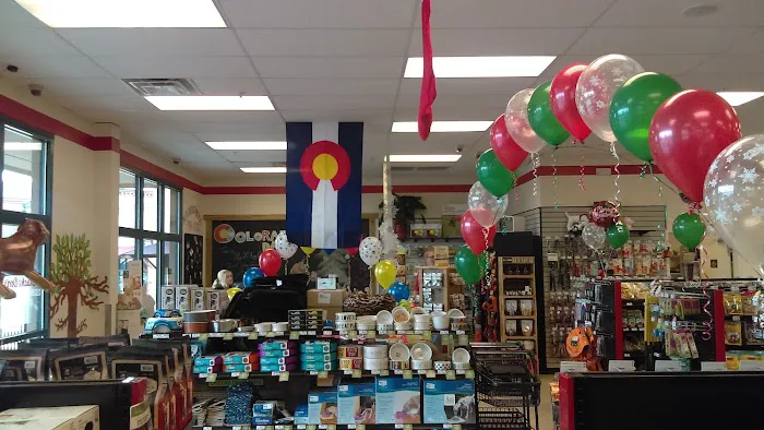 Chuck & Don's Pet Food & Supplies Picture 5