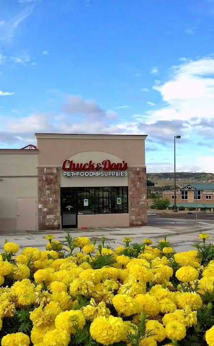 Chuck & Don's Pet Food & Supplies Picture 7
