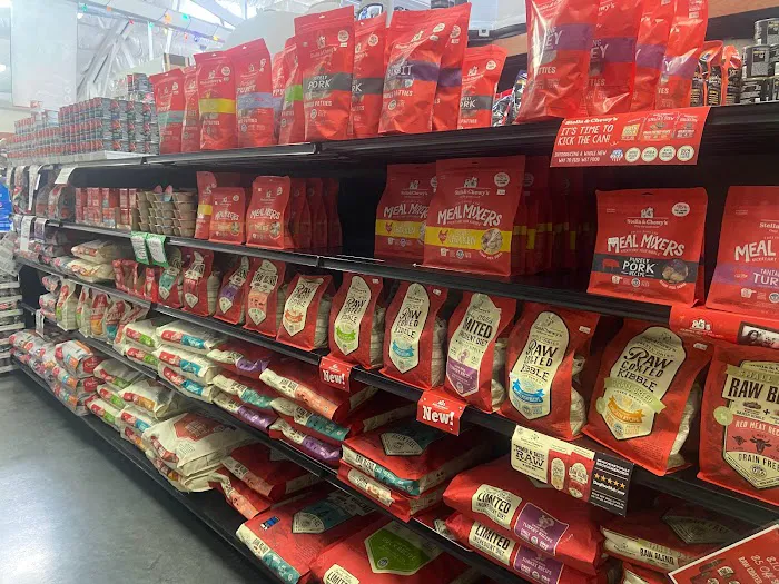 Bogie's Discount Pet Food & Supplies Picture 1
