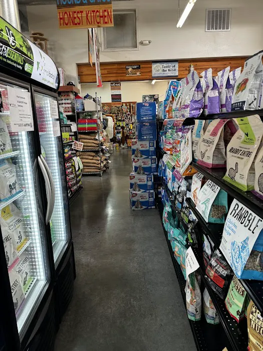 Bogie's Discount Pet Food & Supplies Picture 9