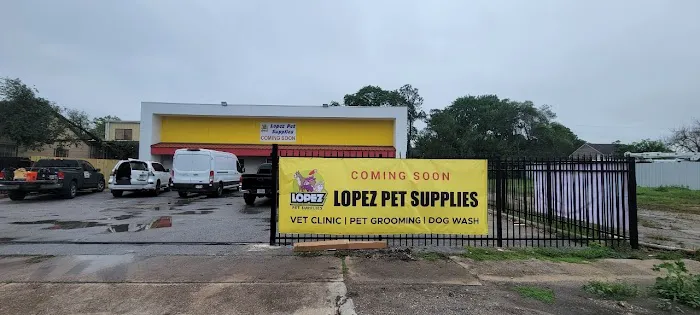 Lopez Pet Supplies Picture 3