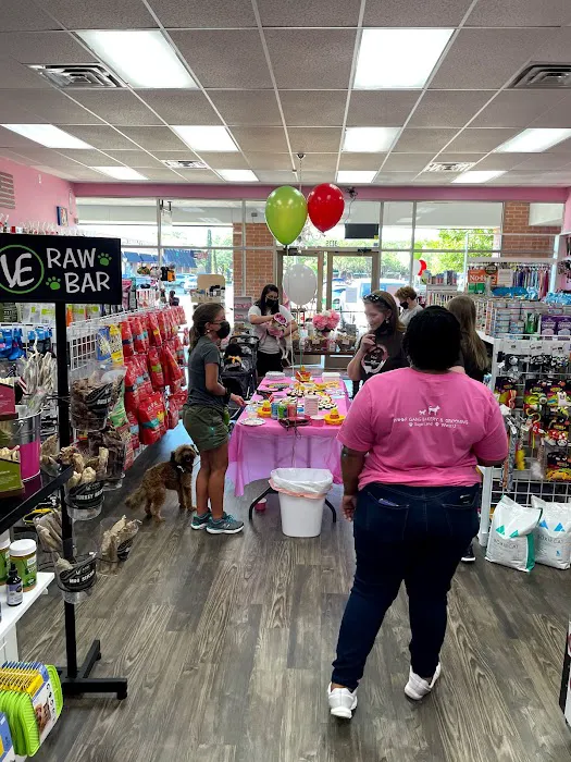 Woof Gang Bakery and Grooming Sugar Land Picture 10