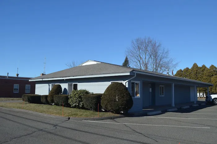 Feeding Hills Veterinary Clinic Picture 2