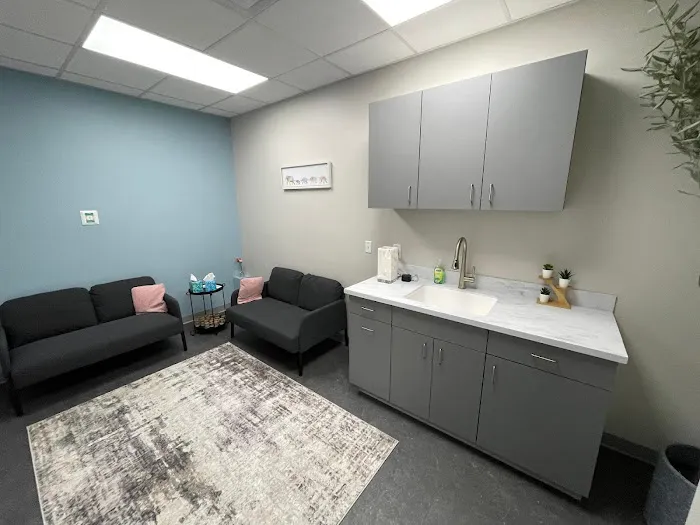 CareFur Veterinarians Picture 10