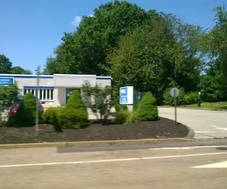 VCA New London Animal Hospital