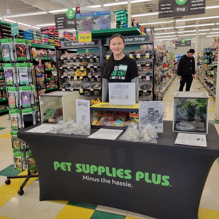 Pet Supplies Plus North Naperville Picture 2