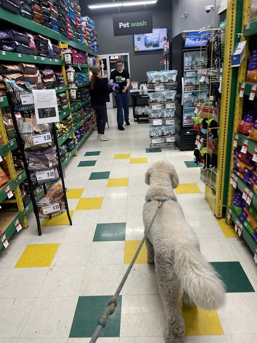 Pet Supplies Plus North Aurora Picture 2