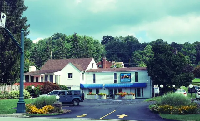 East Suburban Animal Hospital Picture 1