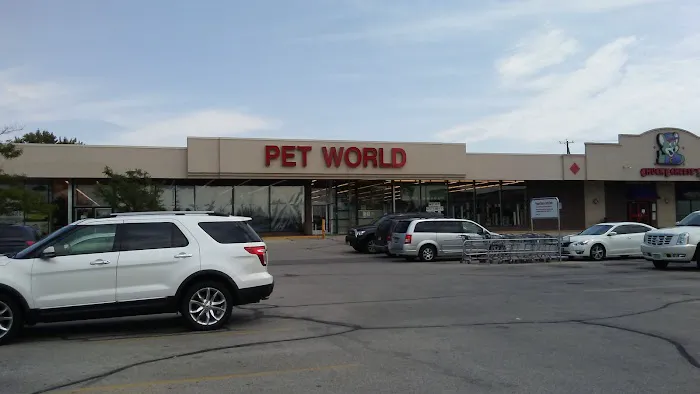 Pet World Warehouse Outlet Picture 1
