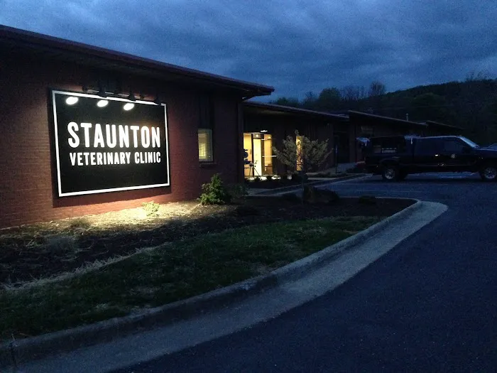 Staunton Veterinary Clinic Picture 1