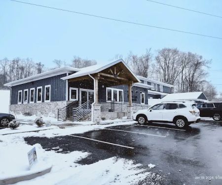 Barnes Lake Veterinary Center