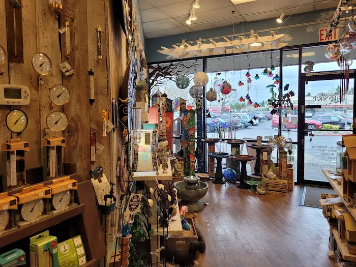 Backyard Bird Shop Vancouver LTD Picture 3