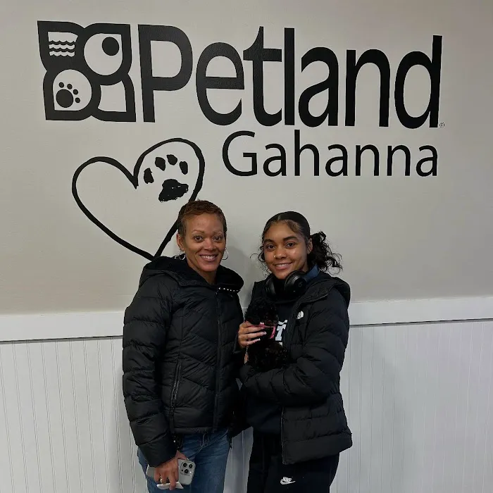 Petland Gahanna Picture 10