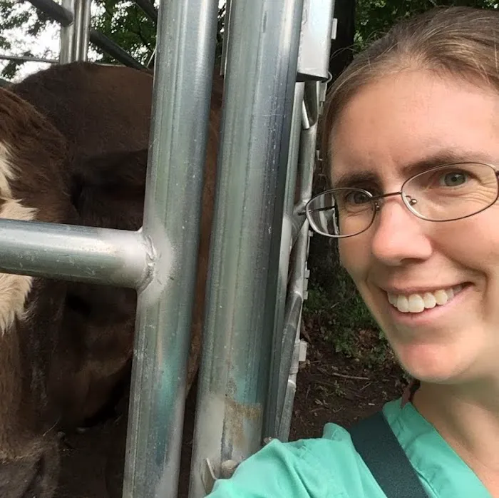 Clover Acres Livestock Veterinary Services Picture 7