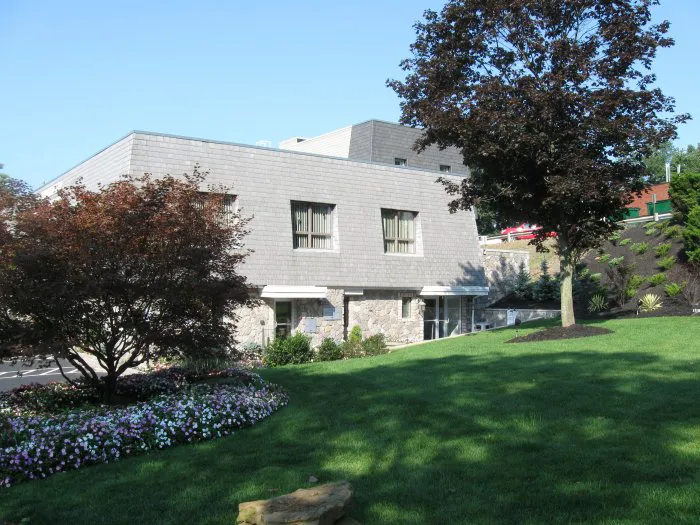 VCA Northview Animal Hospital Specialty Referral Center Picture 2