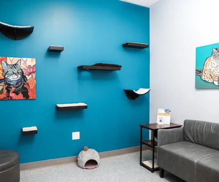 PetVet365 Pet Hospital Pittsburgh / The Terminal