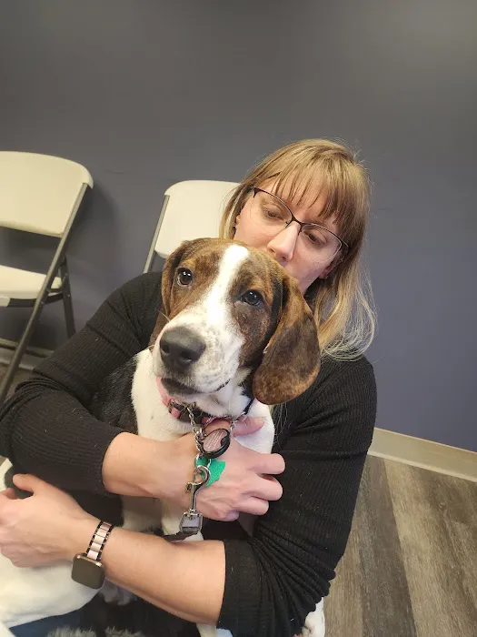 Apple Grove Veterinary Clinic Picture 1