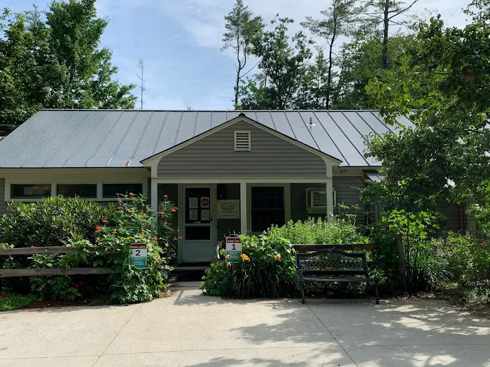 Pleasant Lake Veterinary Hospital Picture 1
