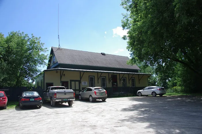 Oxbow Veterinary Clinic Picture 9