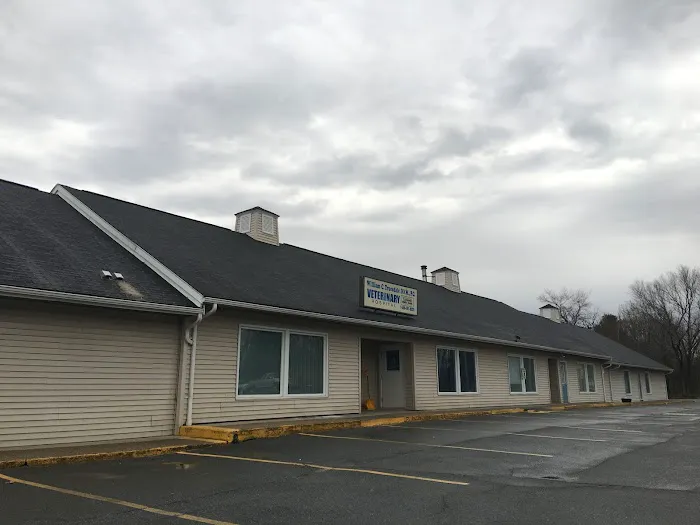 Central Avenue Veterinary Clinic Picture 8