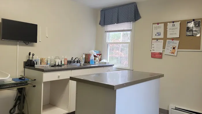 Family Friends Veterinary Hospital Picture 2