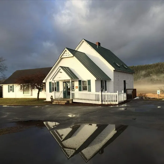 Newbury Veterinary Clinic Picture 1