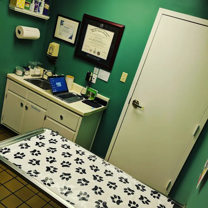 Vinton Veterinary Hospital Wellness Center Picture 4