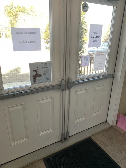 Bridgton Veterinary Hospital and Dental Care Center Picture 8