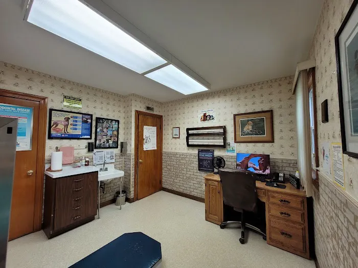 Tyler Animal Clinic Picture 3