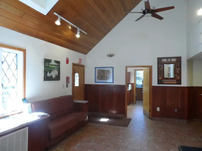 Woburn Animal Hospital Picture 9