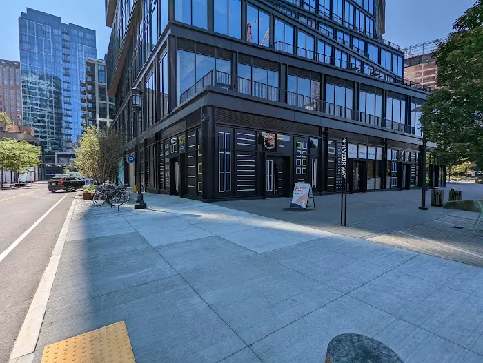Bond Vet - Seaport Picture 7