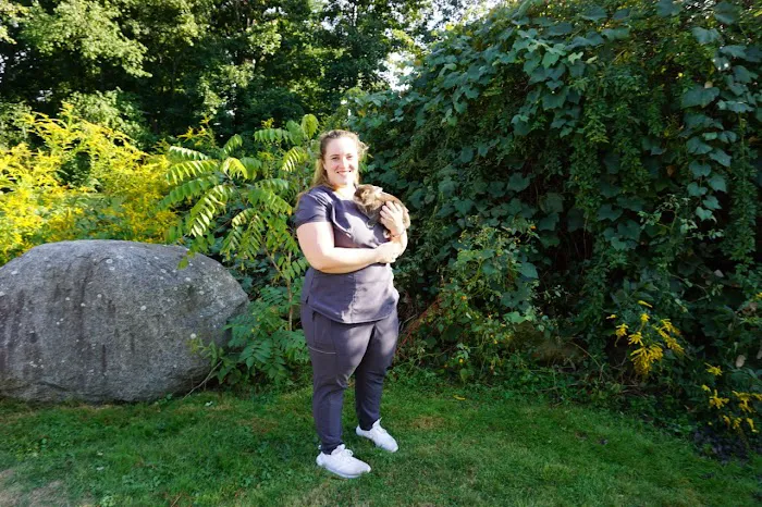 Greenland Veterinary Hospital Picture 1