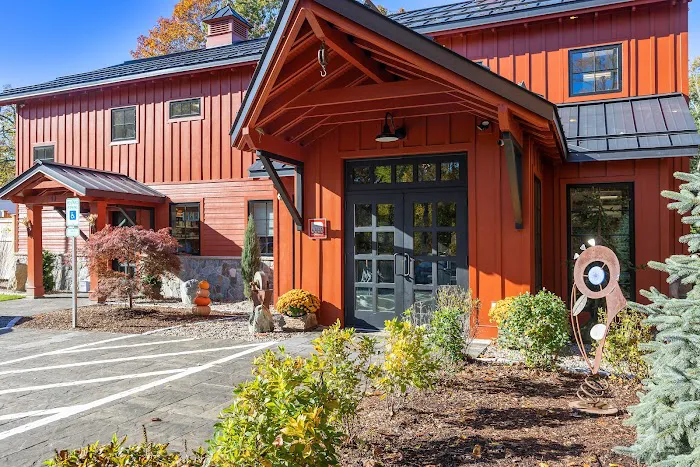 Duxbury Animal Hospital Picture 7