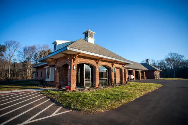 Carolina Equine Hospital Picture 5